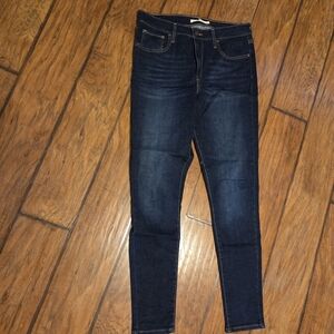 Levis 720 Super Skinny Jeans 31